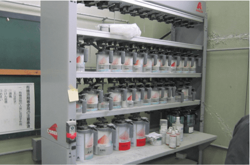 作業を細かく標準化することで、時間短縮と正確な修理、低料金を実現。